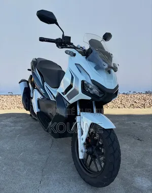 Nouveau Autre 2023 Blanc