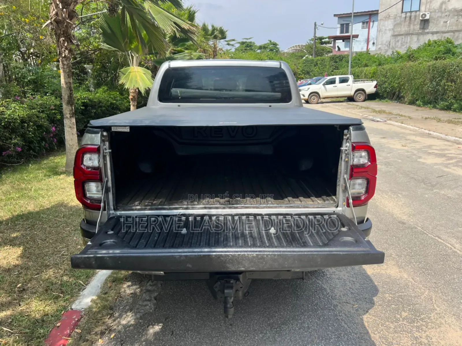 Toyota Hilux 2024 Gris