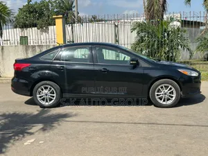 Ford Focus 2015 Bleu