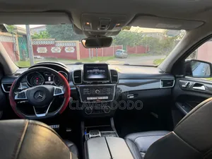 Mercedes-Benz GLE-Class 2018 Gris