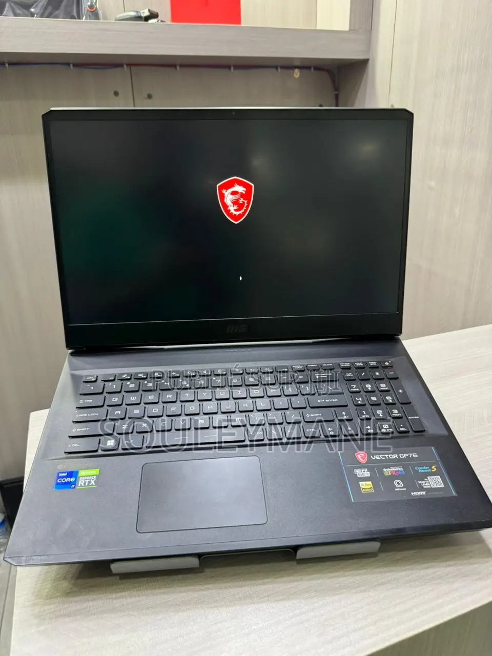 Ordinateur portable MSI Vector GP68 HX 13V 16GB Intel Core i7 SSD 1T