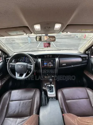 Toyota Fortuner 2020 Noir