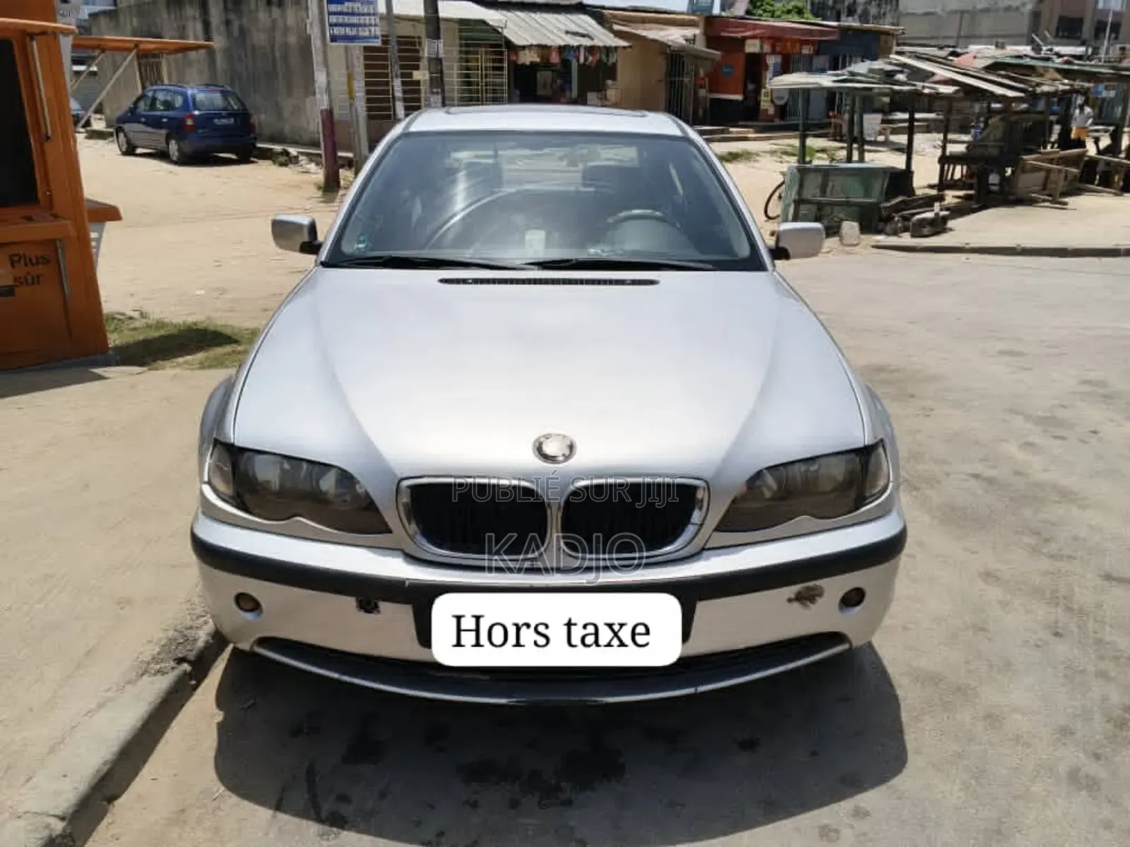 BMW 318i 2002 Blanc cassé