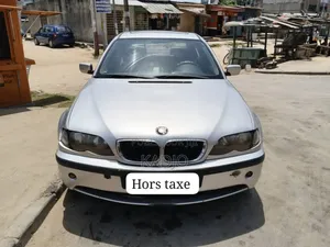 BMW 318i 2002 Blanc cassé