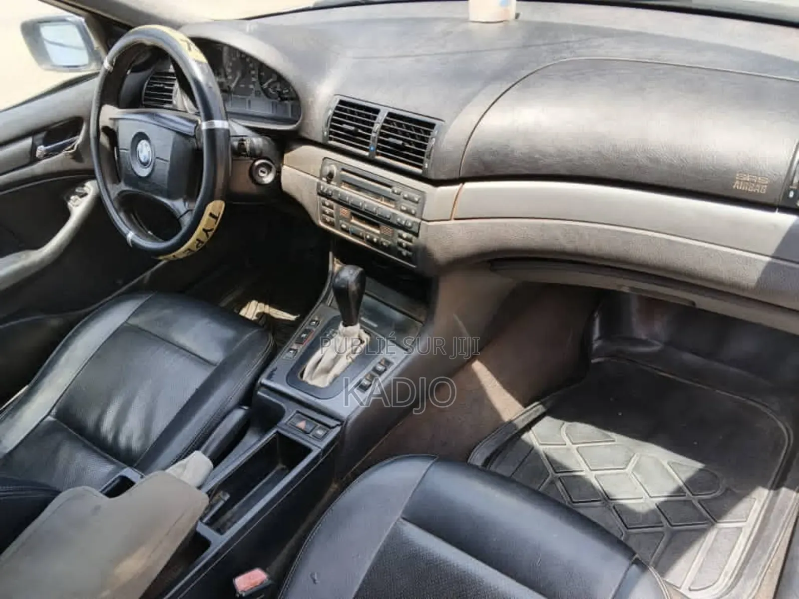 BMW 318i 2002 Blanc cassé