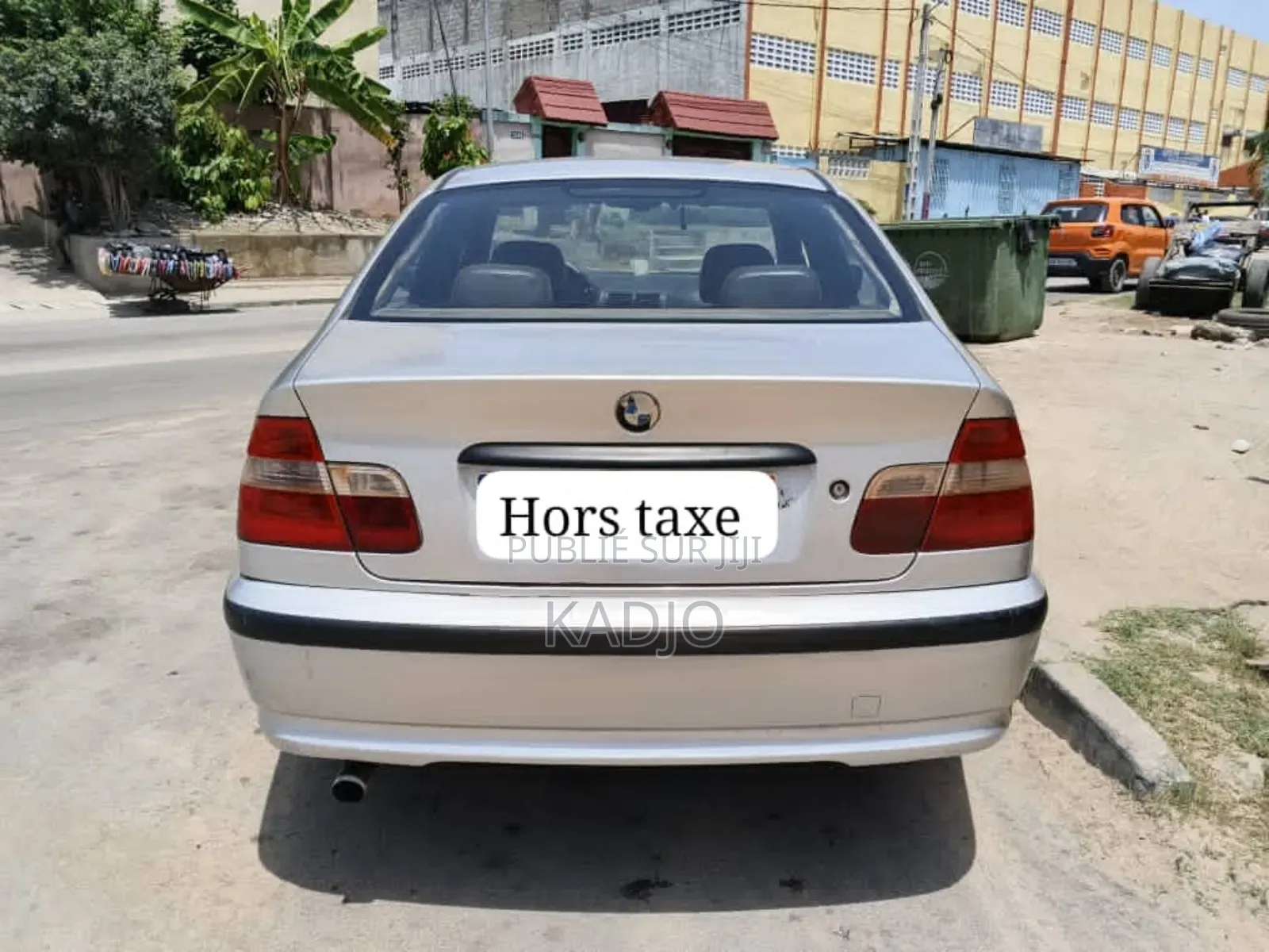 BMW 318i 2002 Blanc cassé