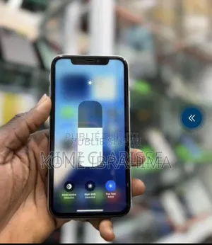 Nouveau Apple iPhone XR 128 GB Blanc