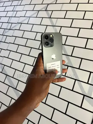 Nouveau Apple iPhone 13 128 GB Bronze