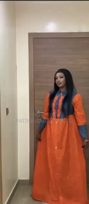 Robe Dentelle Sénégalaise