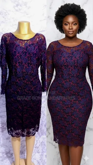 Robe en Dentelle Élégante Pour Femme. Solde : 1500fcfa