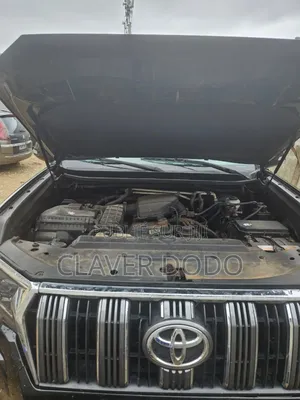 Toyota Land Cruiser Prado 2018 Noir