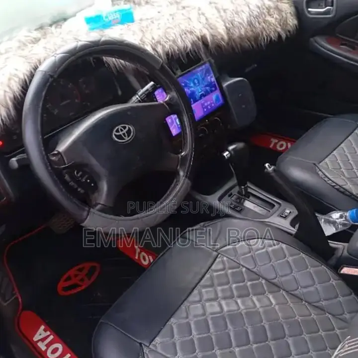 Toyota Avensis 2002 Noir