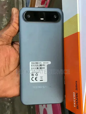 Nouveau Tecno Spark Slim 256 GB Noir