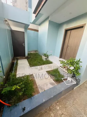 4chbre Duplex dans Francis Gweh, Cocody à Vendre