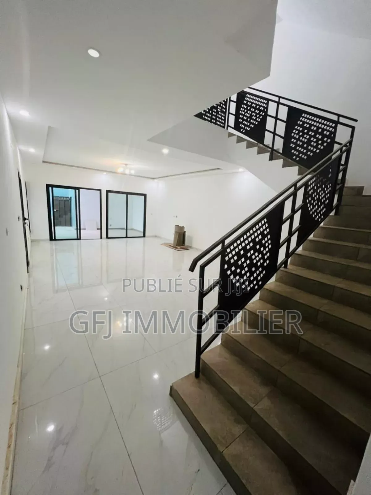 4chbre Duplex dans Francis Gweh, Cocody à Vendre