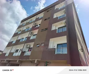2chbre Appartement dans Francis Gweh, Cocody à Vendre