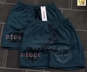 Culotte Vert Disponible