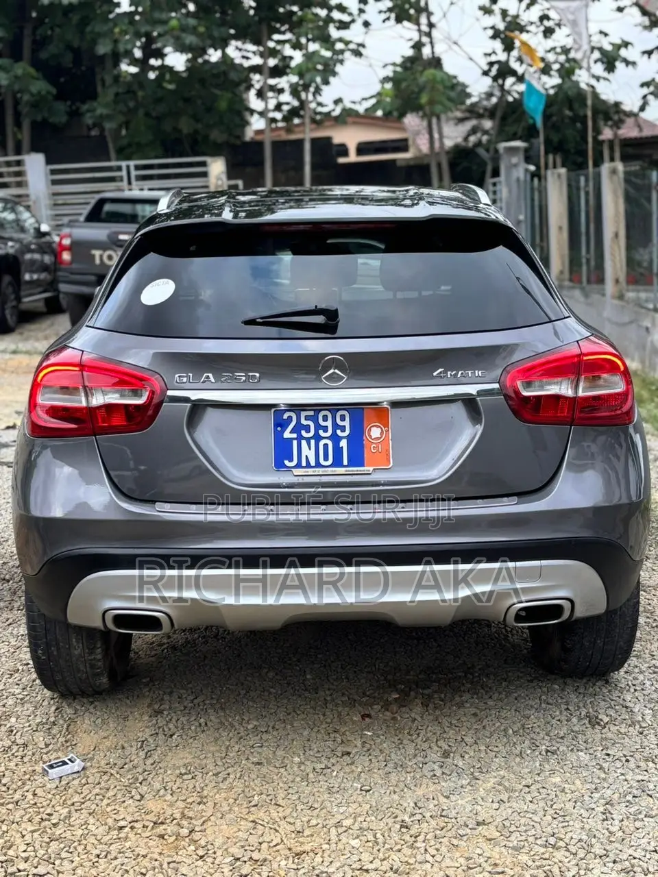 Mercedes-Benz GLA 250 2019 Gris