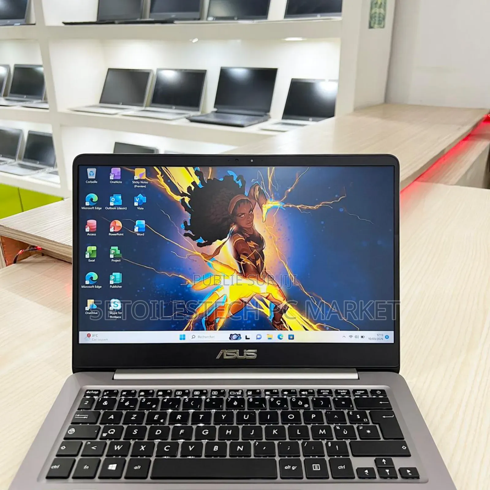 Nouveau Asus ZenBook 3 Deluxe UX490UA 8GB Intel Core i7 SSD 1T