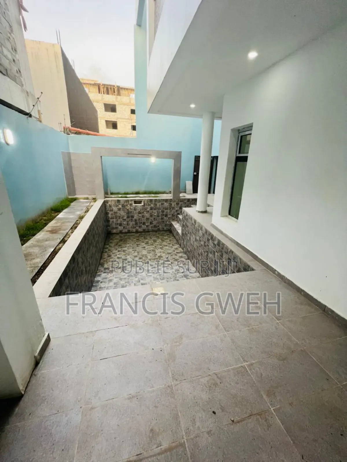 4chbre Duplex dans Francis Gweh, Cocody à Vendre