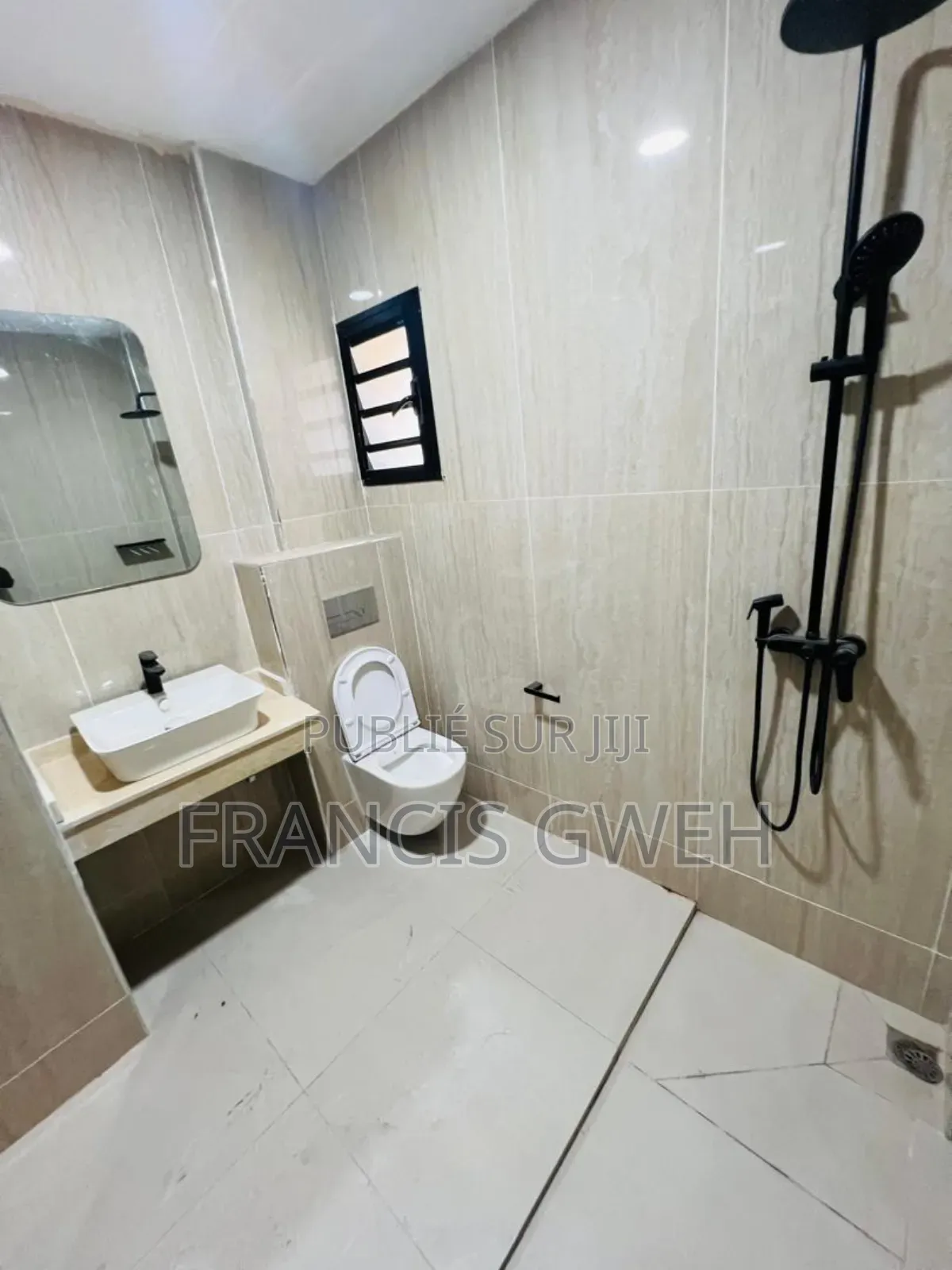 4chbre Appartement dans Francis Gweh, Cocody à Louer