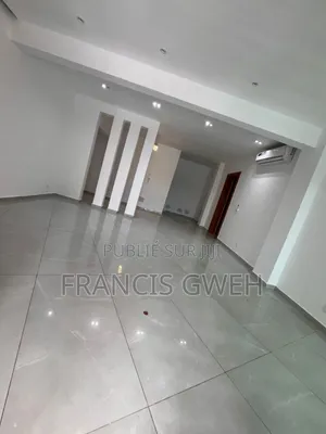 2chbre Appartement dans Francis Gweh, Cocody à Louer