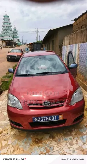 Toyota Corolla 2004 Rouge