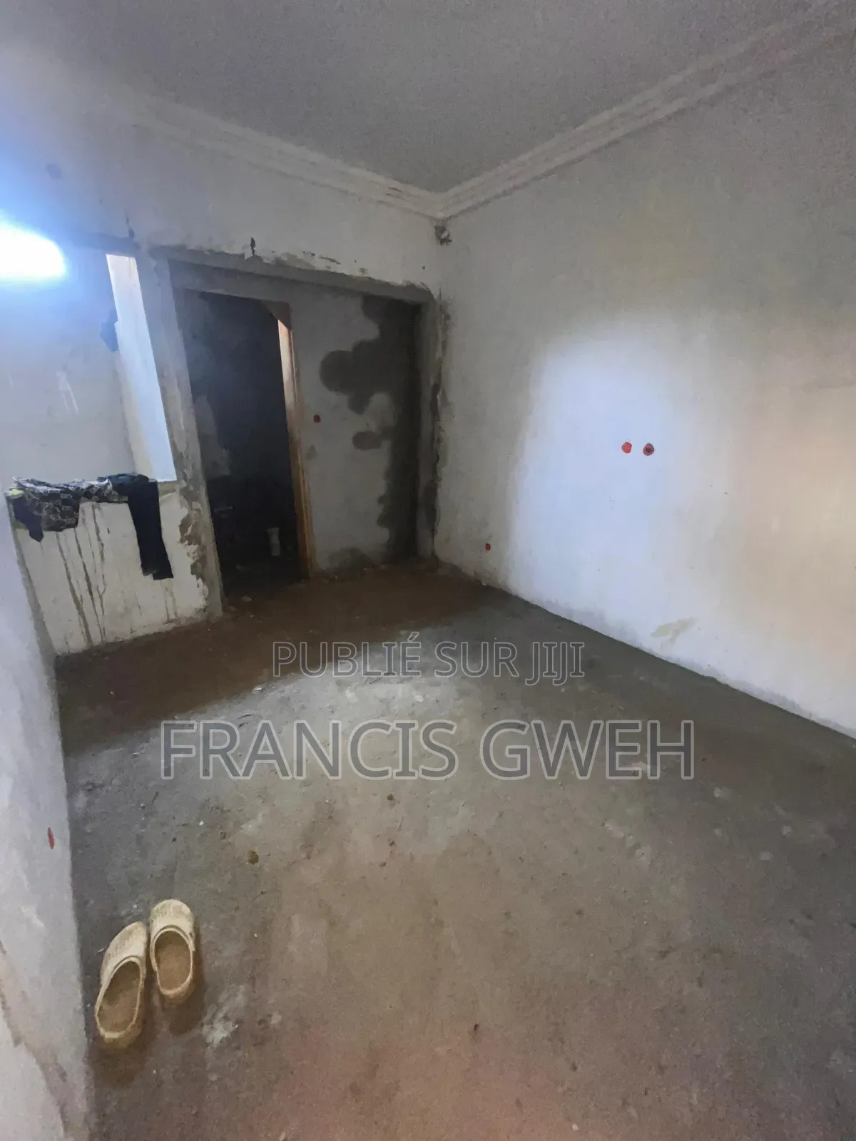 4chbre Duplex Dans Francis Gweh, Cocody À Vendre