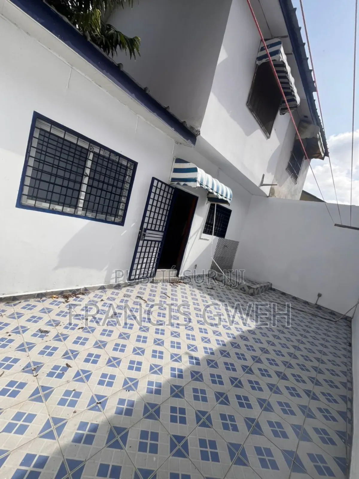 3chbre Duplex dans Francis Gweh, Cocody à Vendre