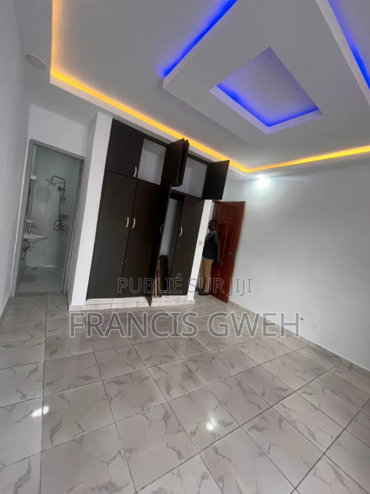 3chbre Duplex dans Francis Gweh, Cocody à Vendre