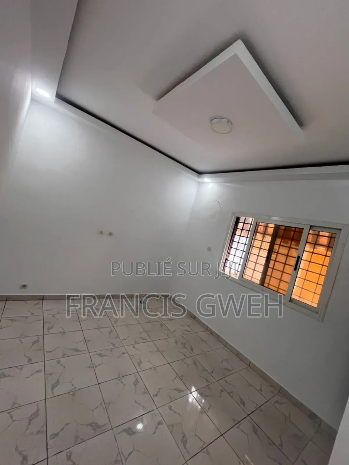 3chbre Duplex dans Francis Gweh, Cocody à Vendre