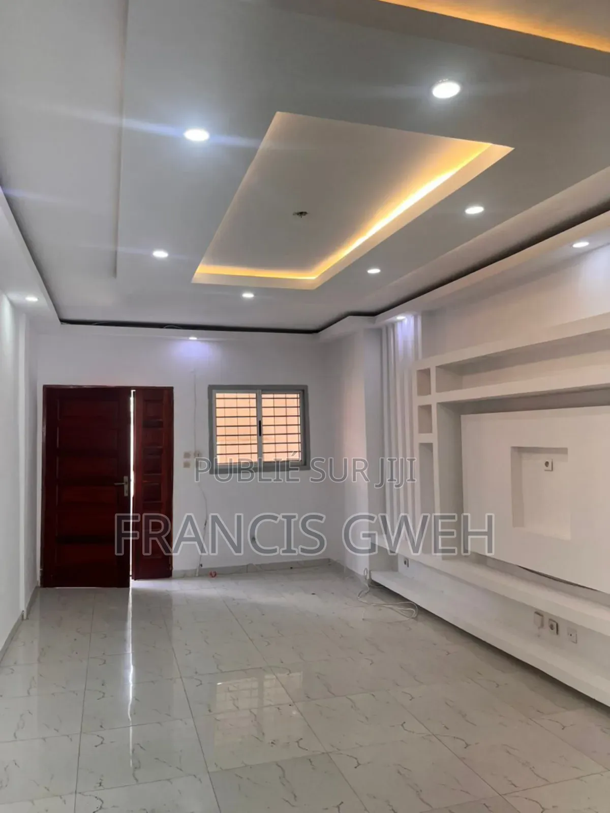 3chbre Duplex dans Francis Gweh, Cocody à Vendre