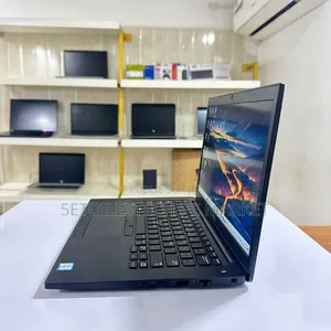 Ordinateur portable Dell Latitude 7480 8GB Intel Core i7 SSD 256GB
