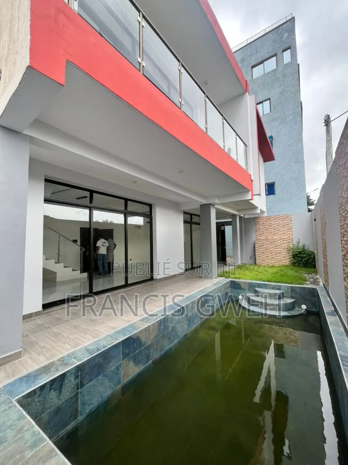 4chbre Duplex dans Francis Gweh, Cocody à Vendre