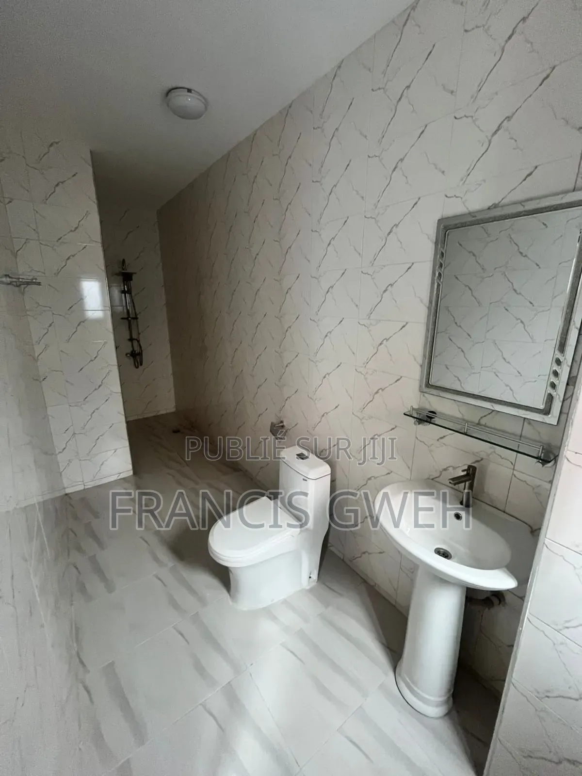 4chbre Duplex dans Francis Gweh, Cocody à Vendre