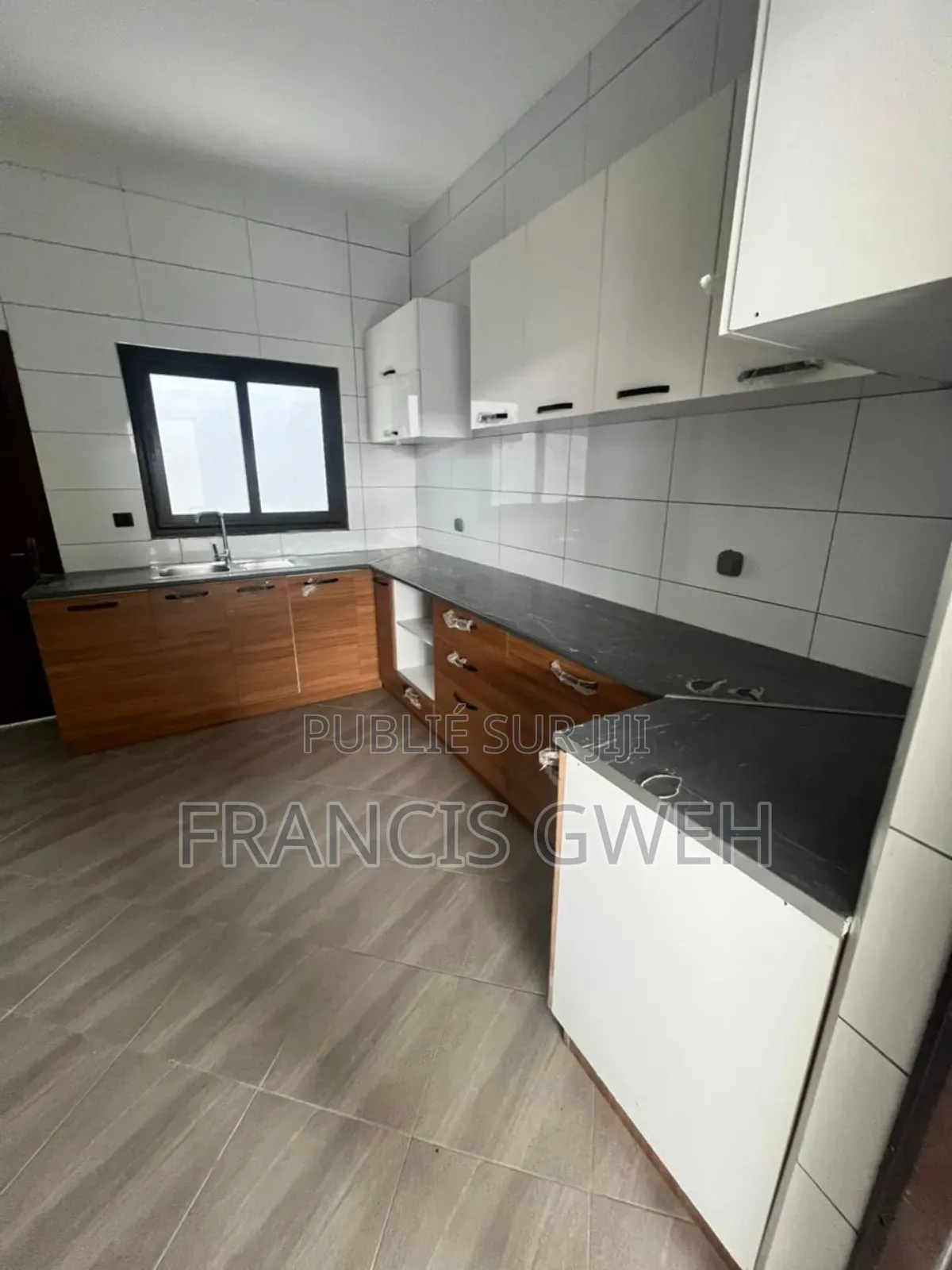 4chbre Duplex dans Francis Gweh, Cocody à Vendre