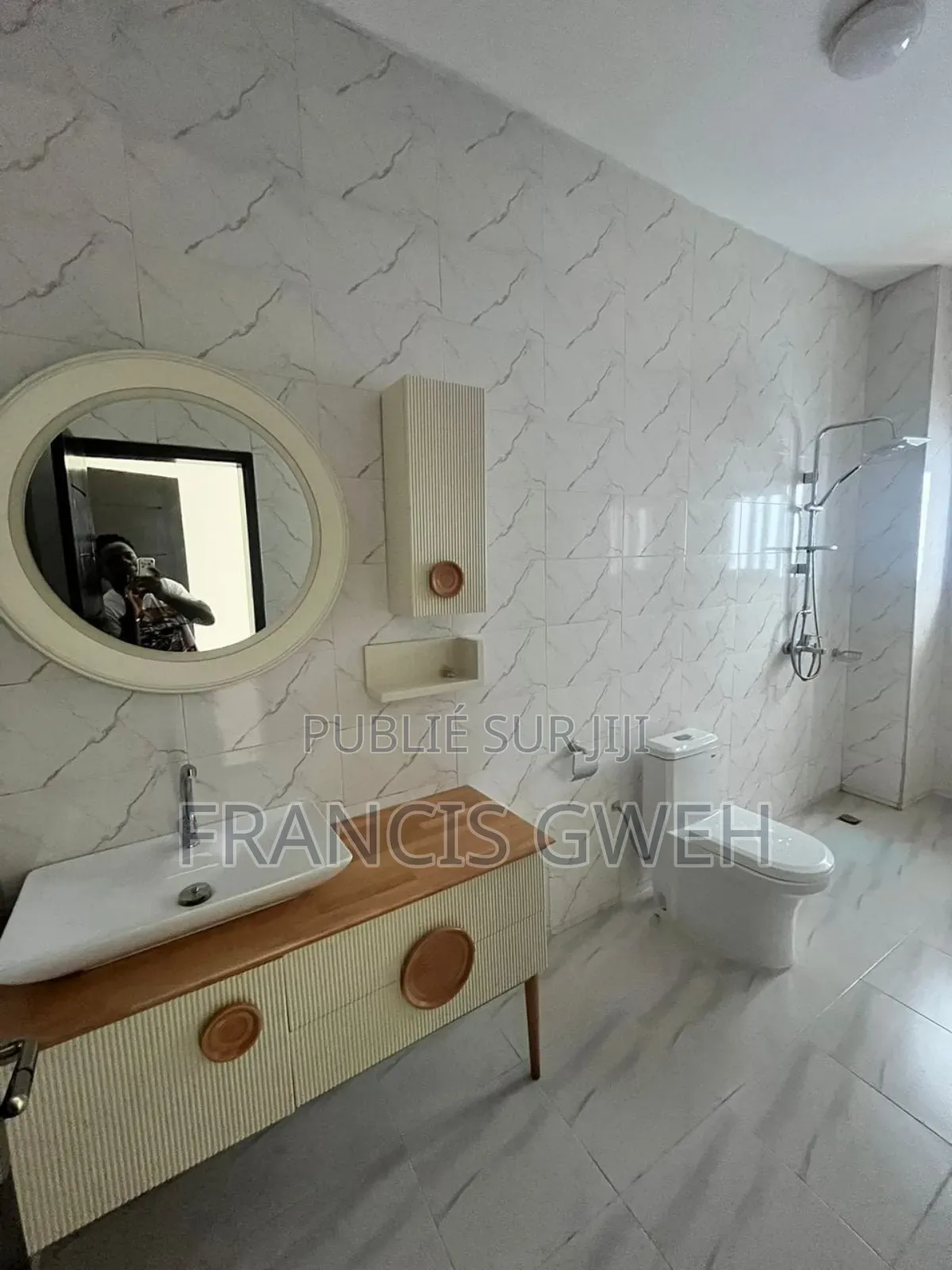 4chbre Duplex dans Francis Gweh, Cocody à Vendre