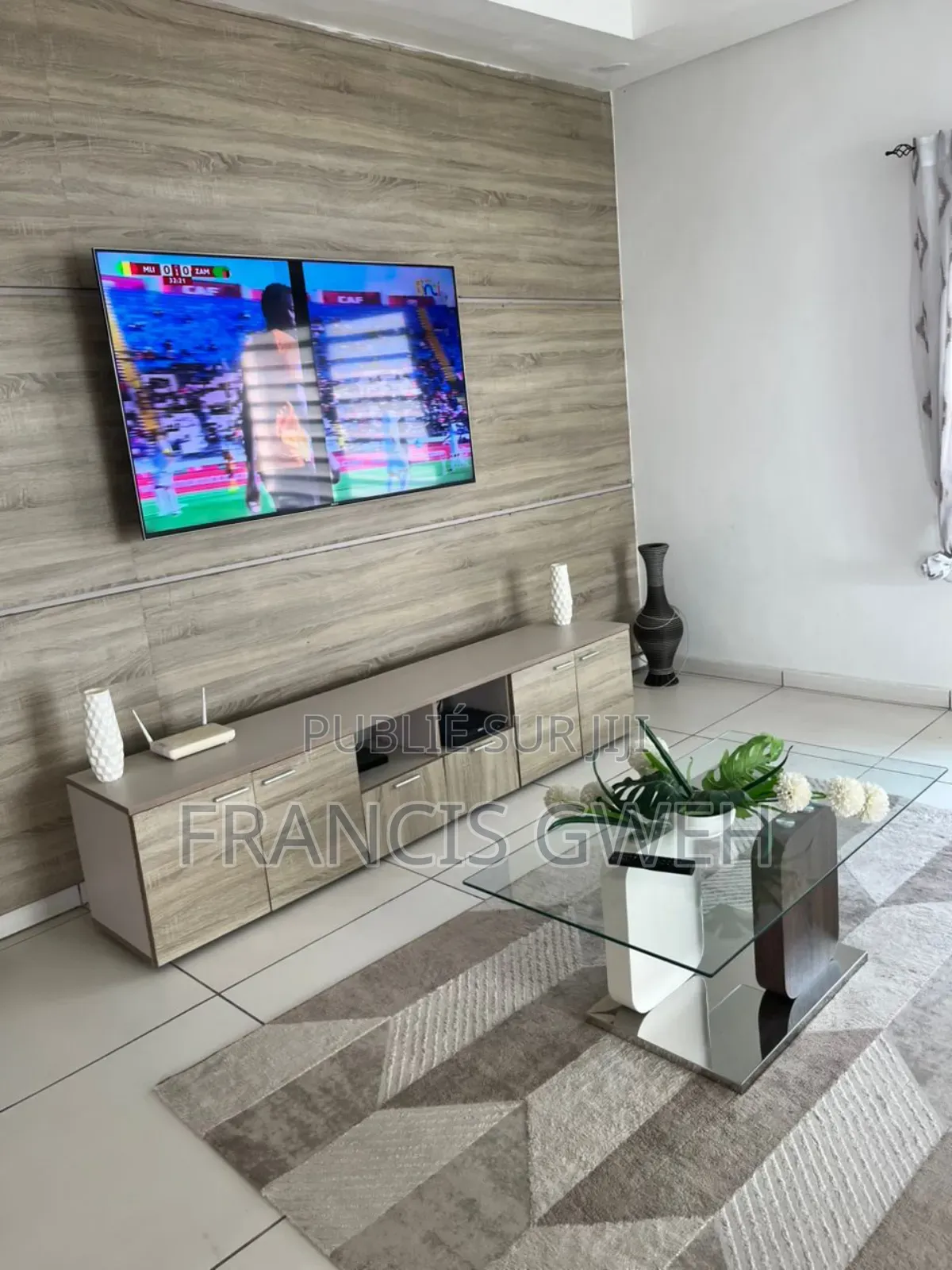 4chbre Villa dans Francis Gweh, Cocody à Louer