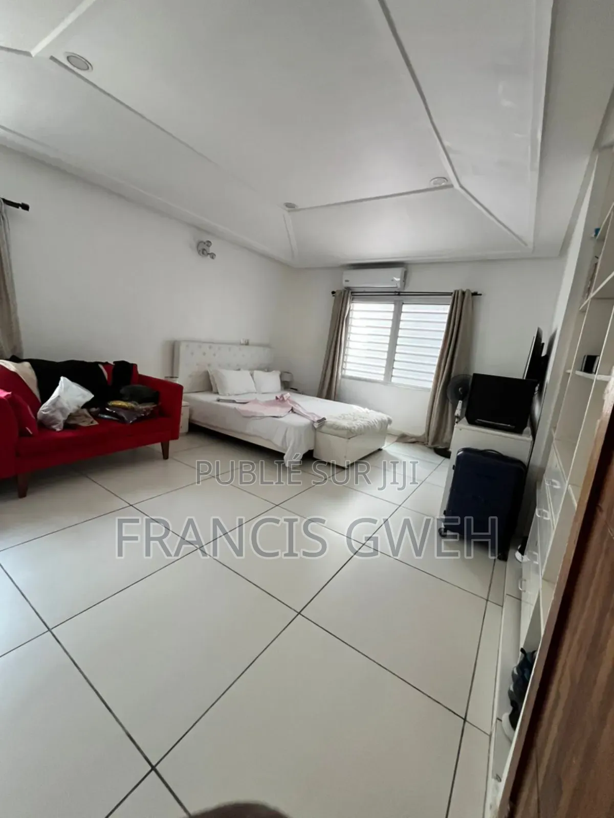 4chbre Villa dans Francis Gweh, Cocody à Louer