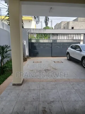 2chbre Appartement dans Francis Gweh, Cocody à Louer