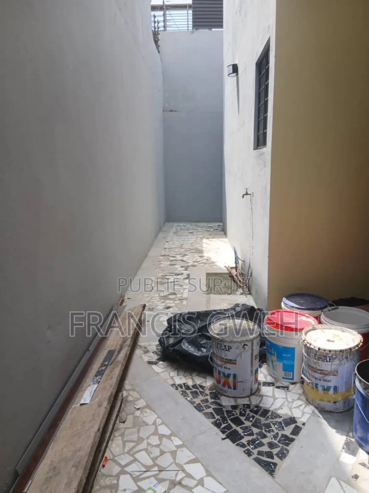 2chbre Appartement dans Francis Gweh, Cocody à Louer