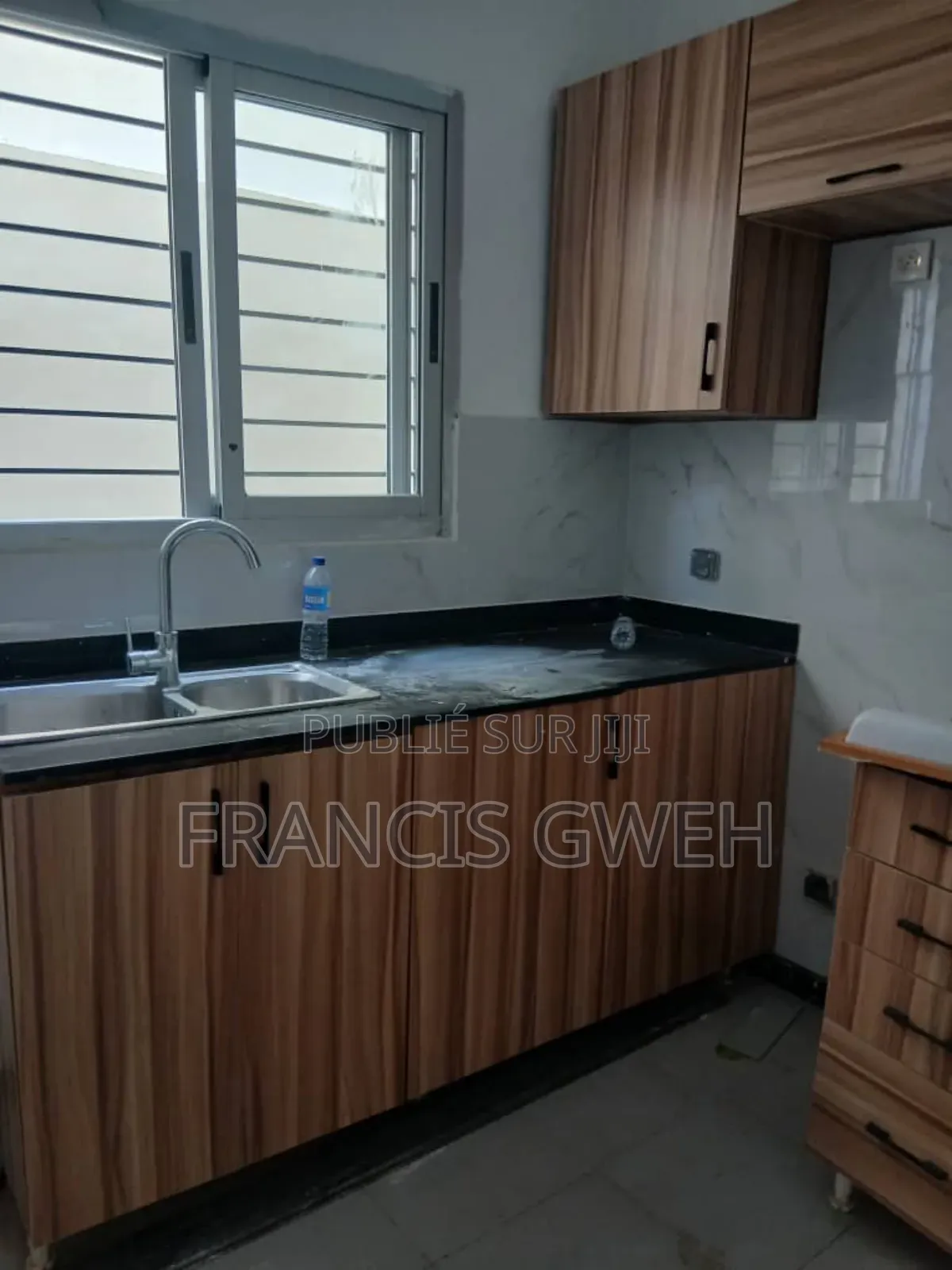 2chbre Appartement dans Francis Gweh, Cocody à Louer