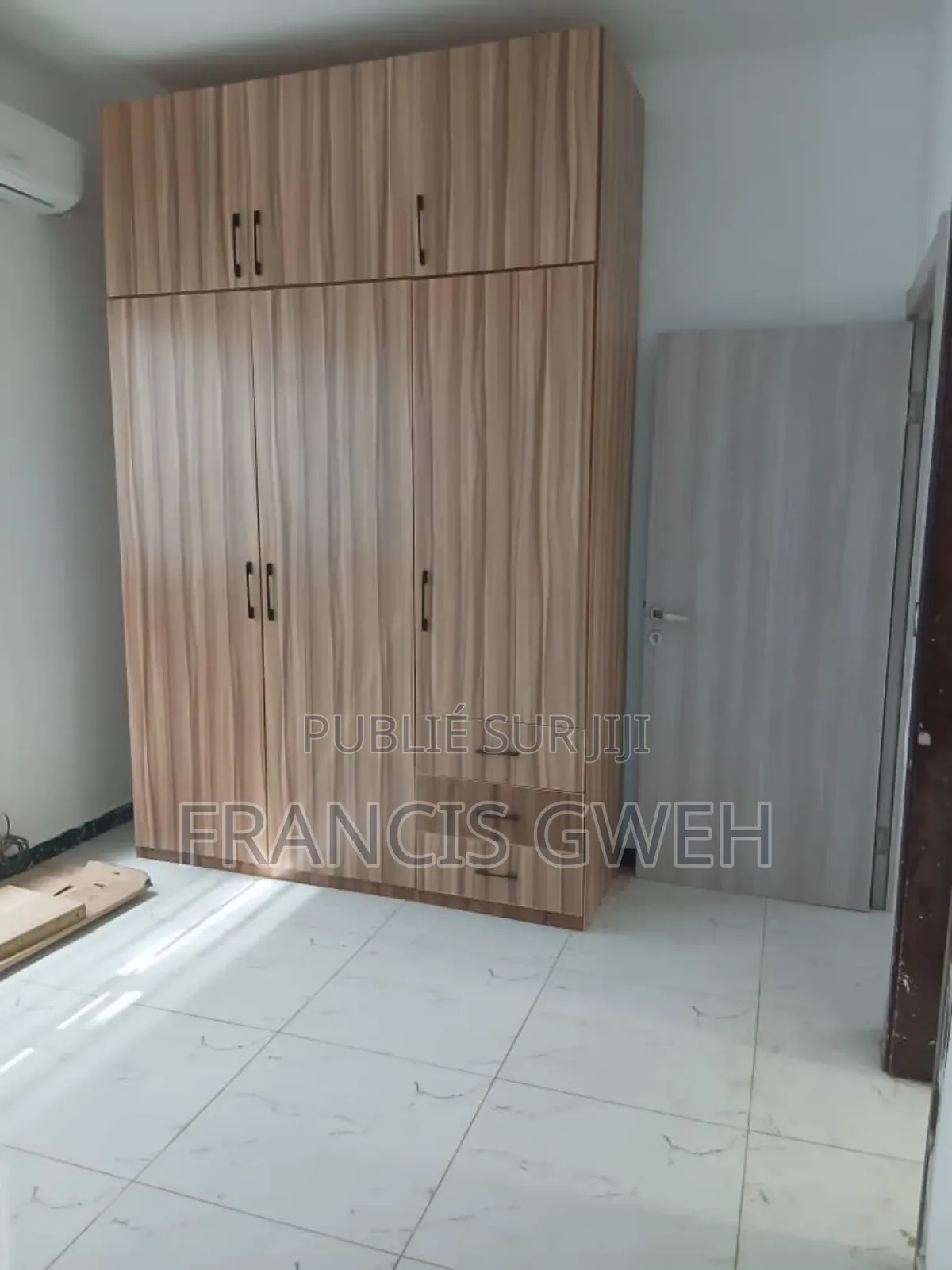 2chbre Appartement dans Francis Gweh, Cocody à Louer