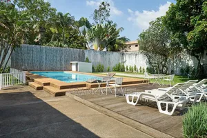 5chbre Villa dans Francis Gweh, Cocody à Louer