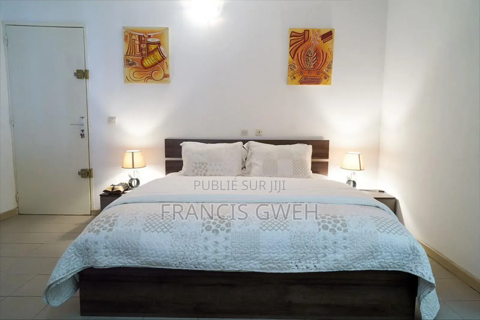 5chbre Villa dans Francis Gweh, Cocody à Louer