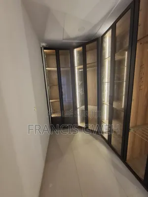 5chbre Duplex dans Francis Gweh, Cocody à Louer