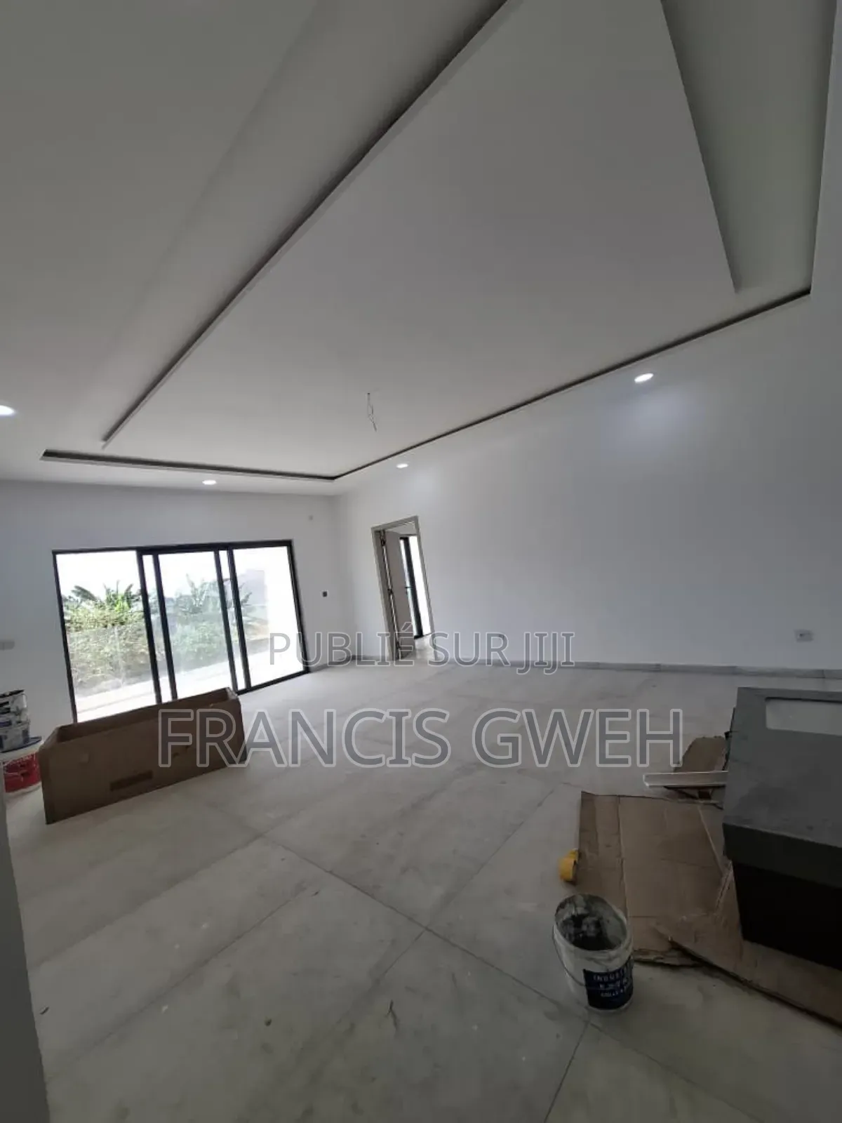 5chbre Duplex dans Francis Gweh, Cocody à Louer