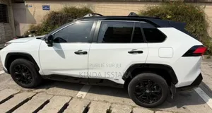 Toyota RAV4 2024 Blanc cassé