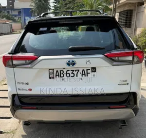 Toyota RAV4 2024 Blanc cassé