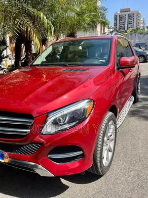 Mercedes-Benz GLE-Class 2018 Rouge